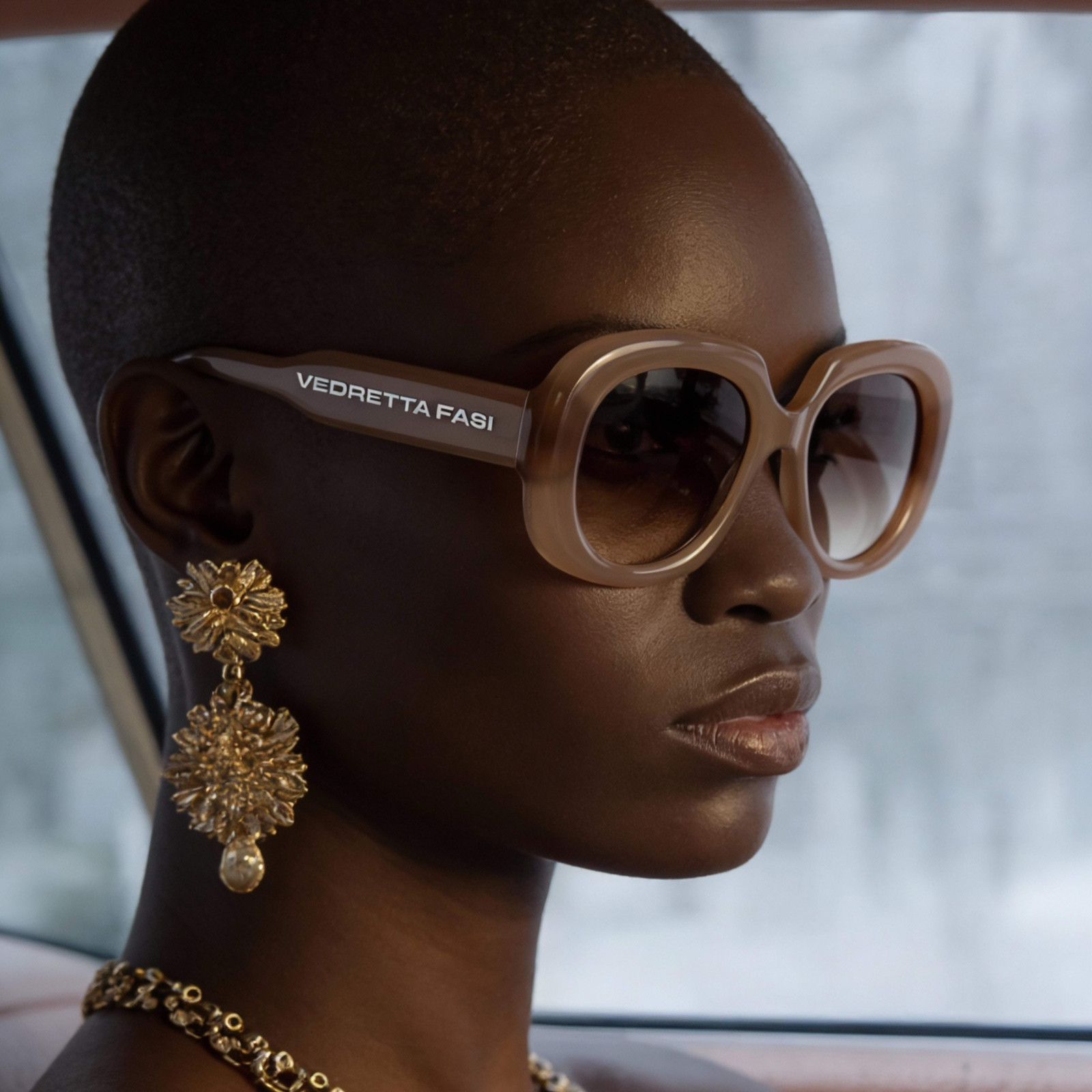 Gafas de sol marrones mujer 2