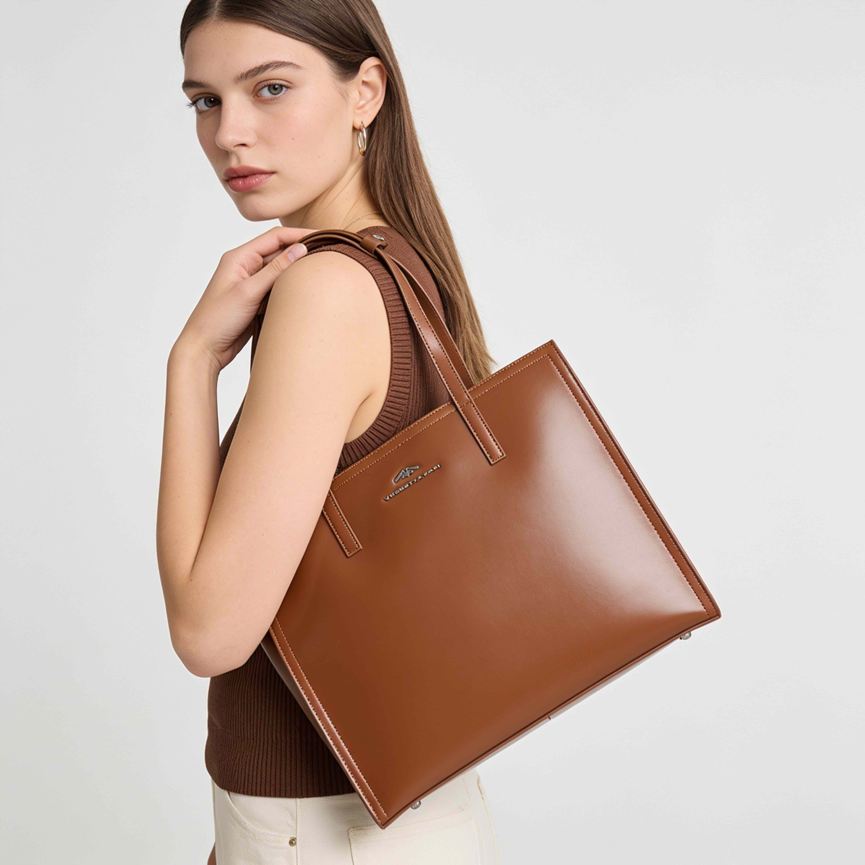 Bolso tote de piel, amplio y elegante...