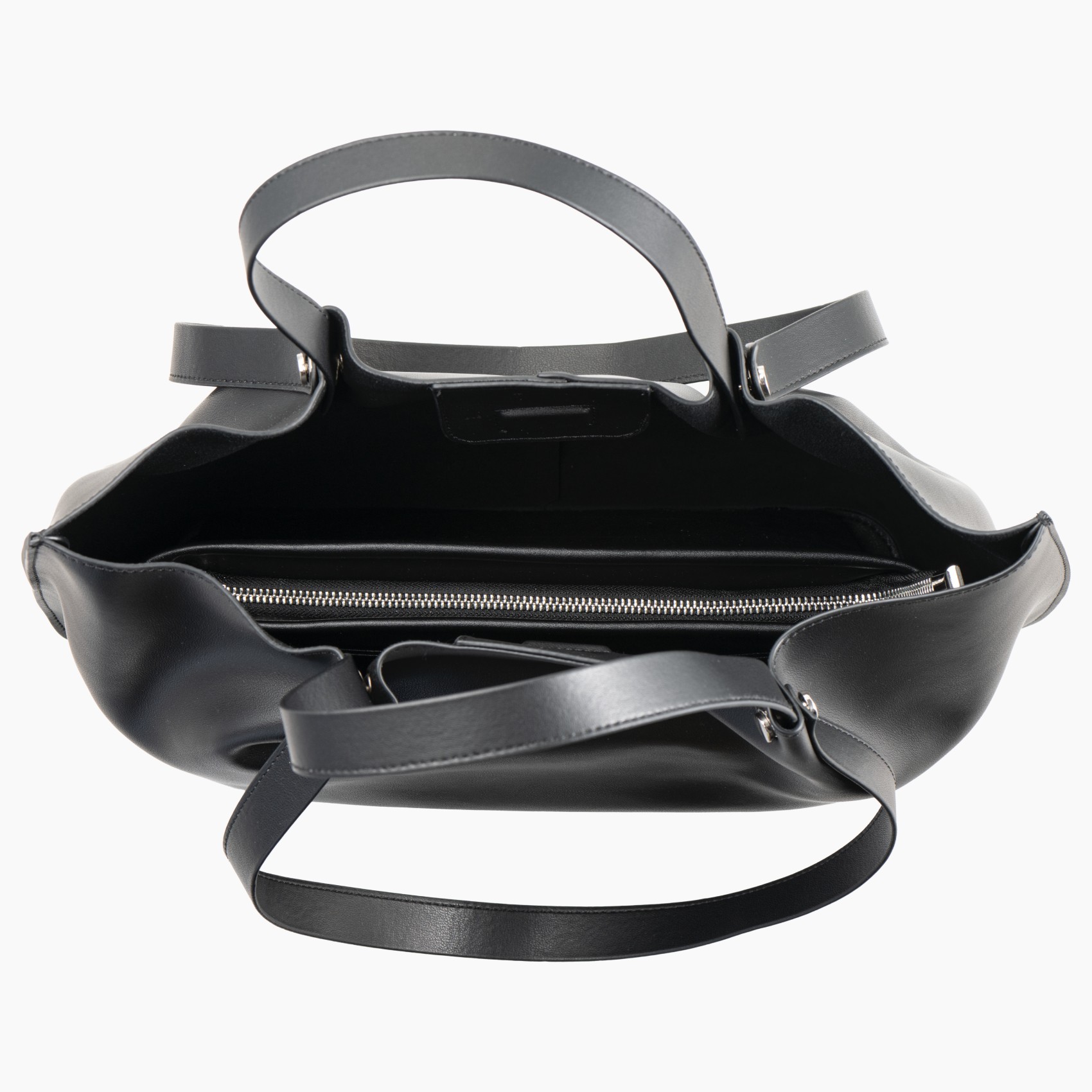 Interior bolso negro piel bandolera