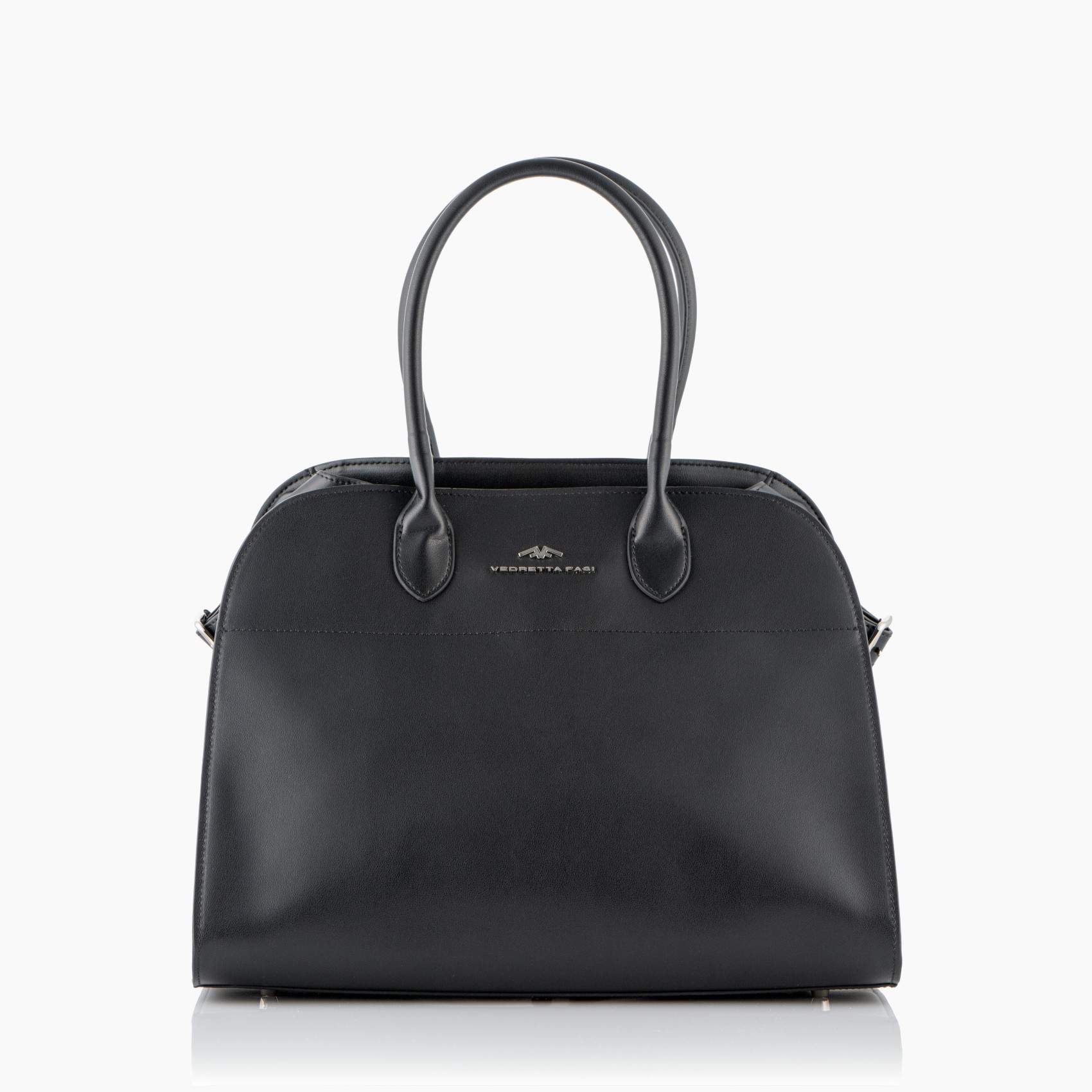 Frente bolso elegante mujer
