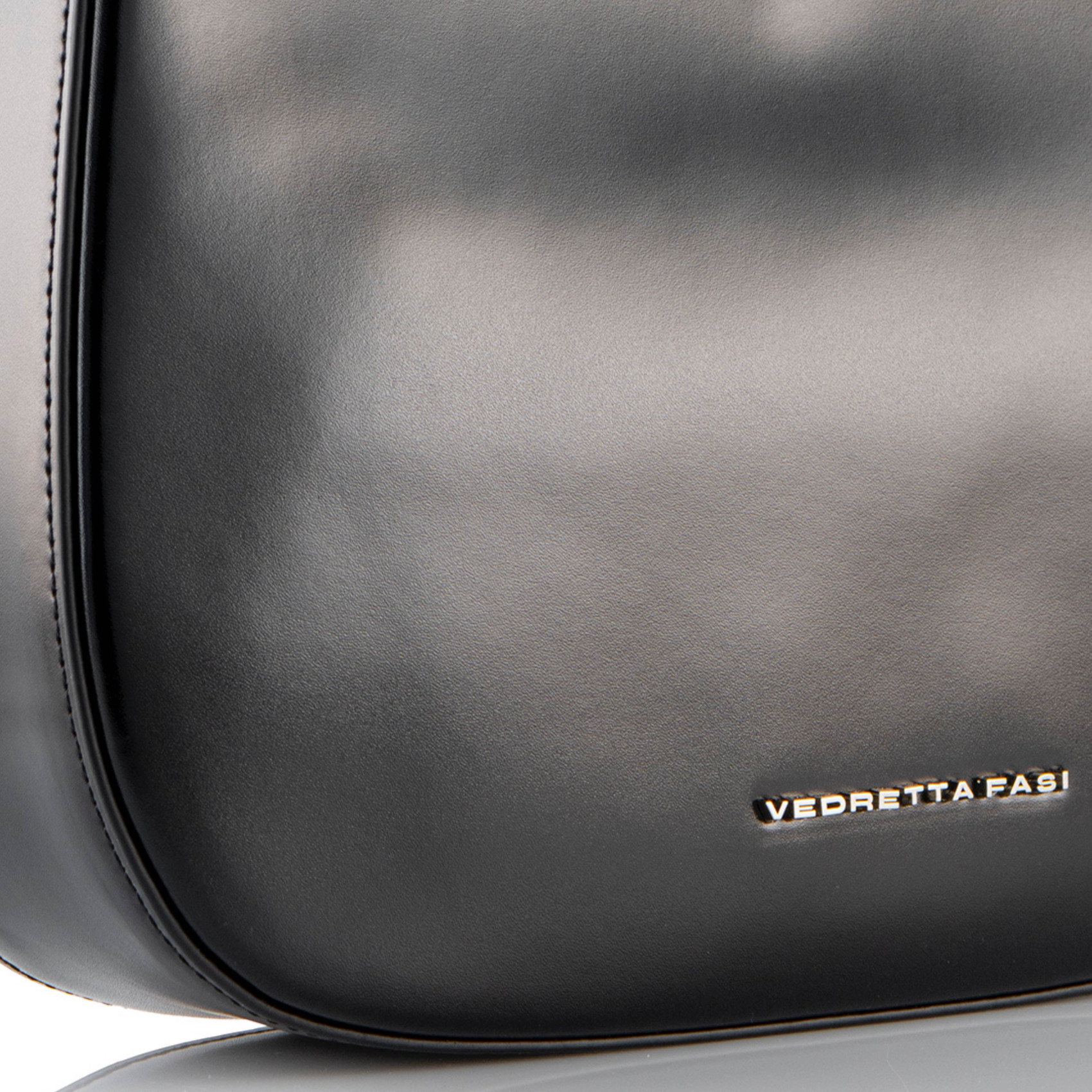 Bolso asa corta negro