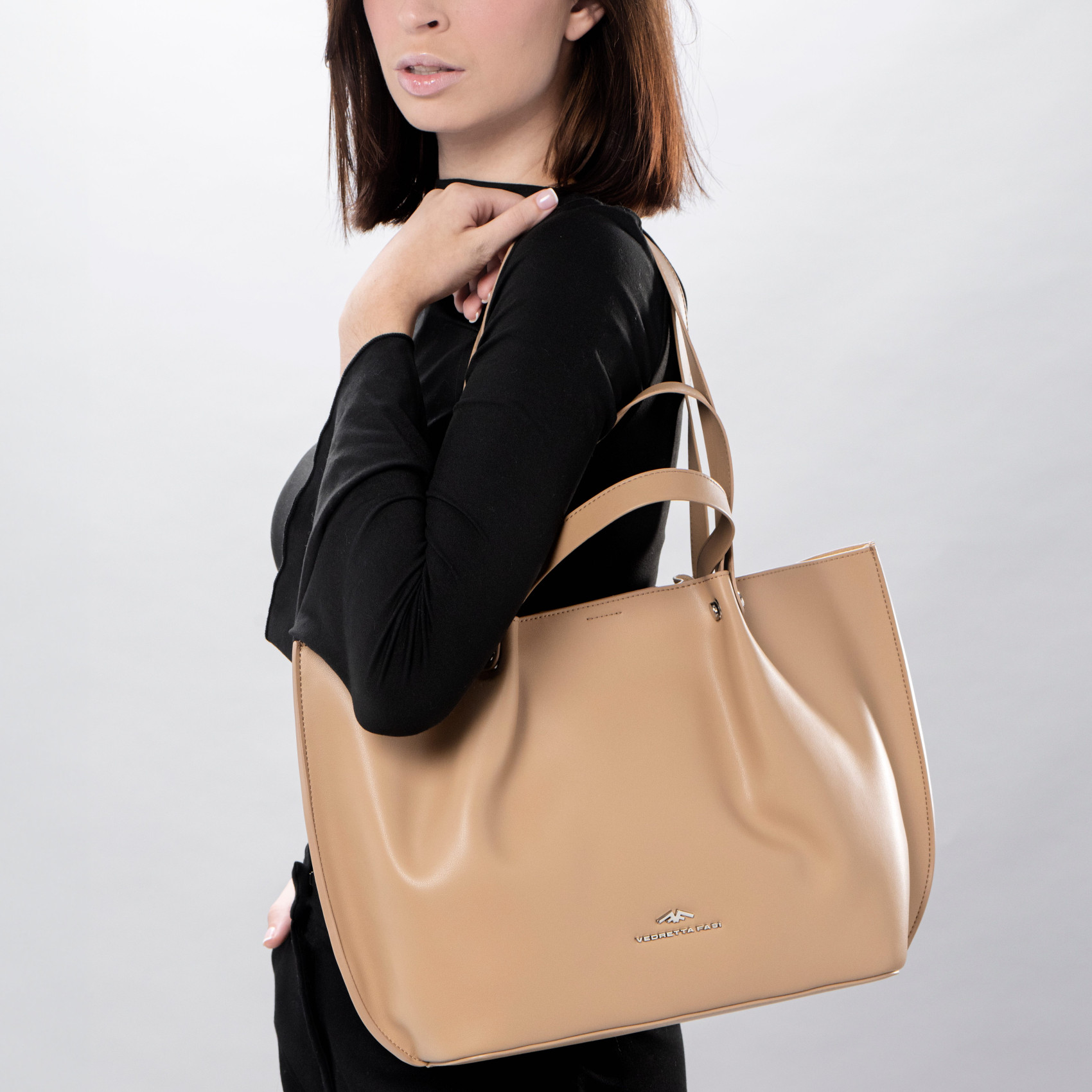 Bolso piel beige grande